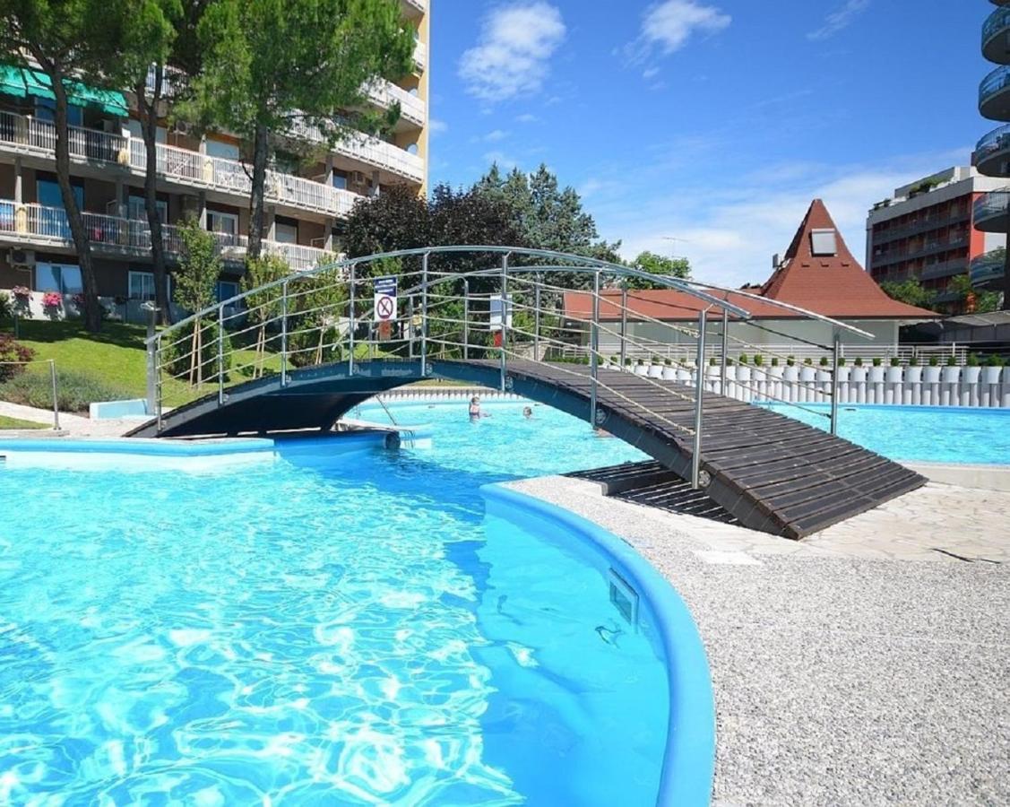 Residence La Duna Lignano Sabbiadoro Exteriör bild